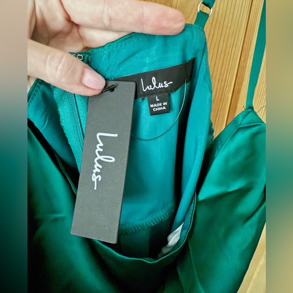NWT Lulus Treat Me Good Emerald Green Satin Cowl Neck Tulip Mini Dress - Picture 6 of 12